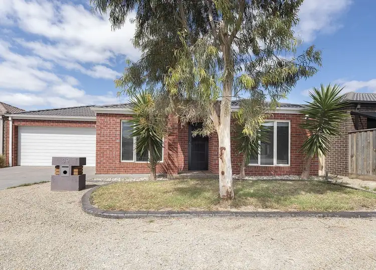 39 Barleygrass Crescent, Brookfield VIC 3338