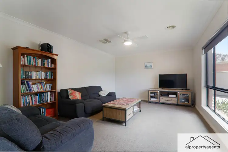 Fifth view of Homely house listing, 3 Fisher Square, Horsham VIC 3400
