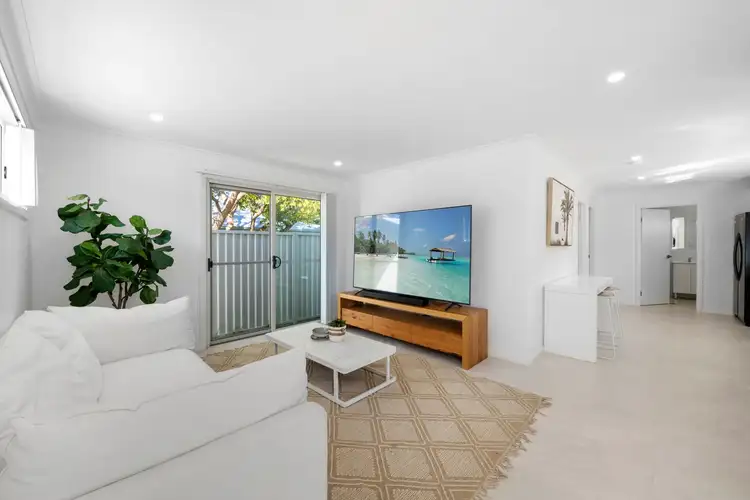 26a Panorama Parade, Berkeley Vale NSW 2261