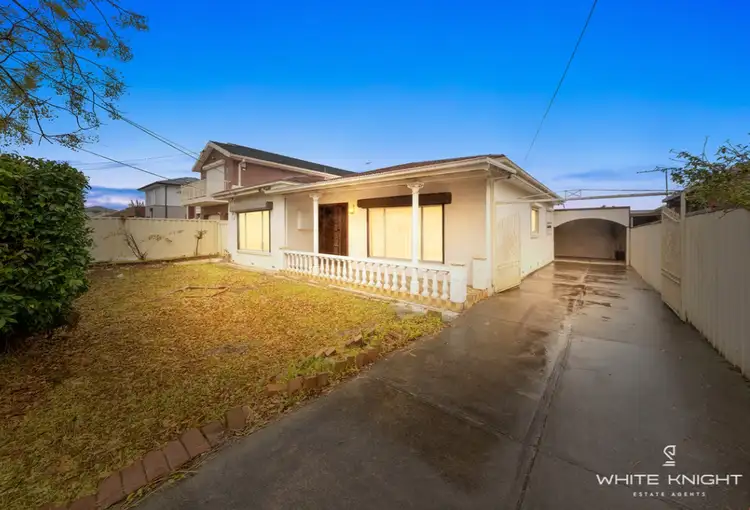 51 Station Avenue, St Albans VIC 3021