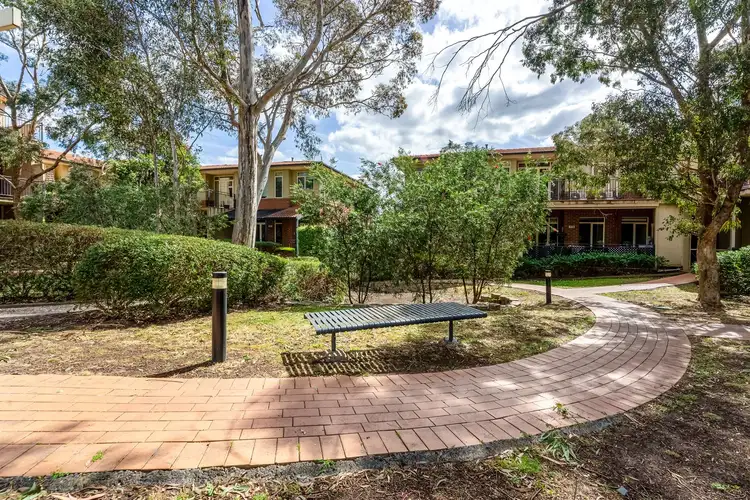 1/243 Blackburn Road, Doncaster East VIC 3109
