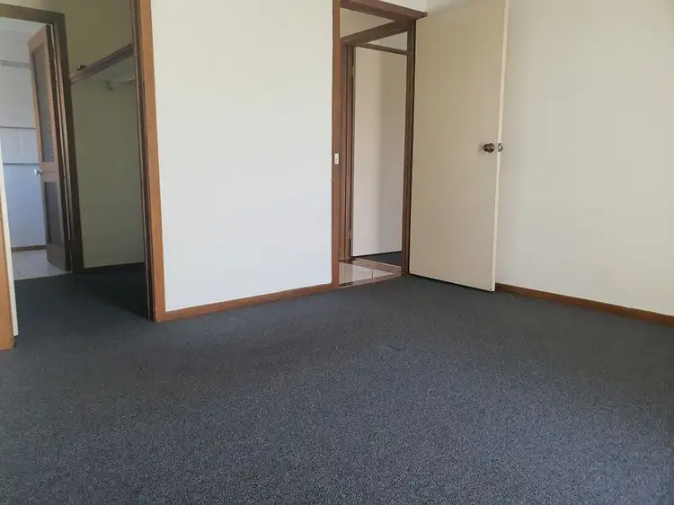 Fifth view of Homely house listing, 2 Cabinda Drive, Keysborough VIC 3173