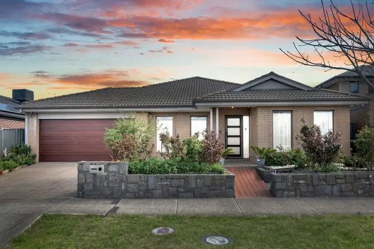 8 Saltlake Boulevard, Wollert VIC 3750