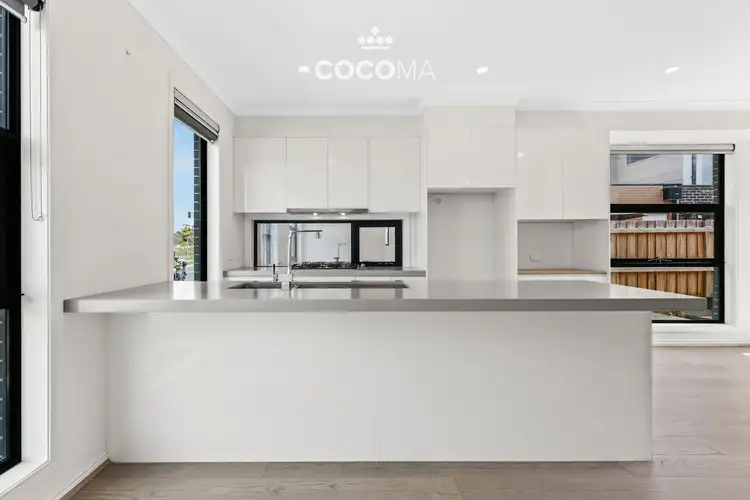 Third view of Homely house listing, 5 Homeleigh Road, Keysborough VIC 3173