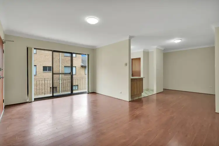 4/9 Hemmings Street, Penrith NSW 2750