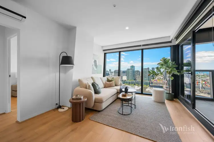 2802/8 Pearl River Road, Docklands VIC 3008