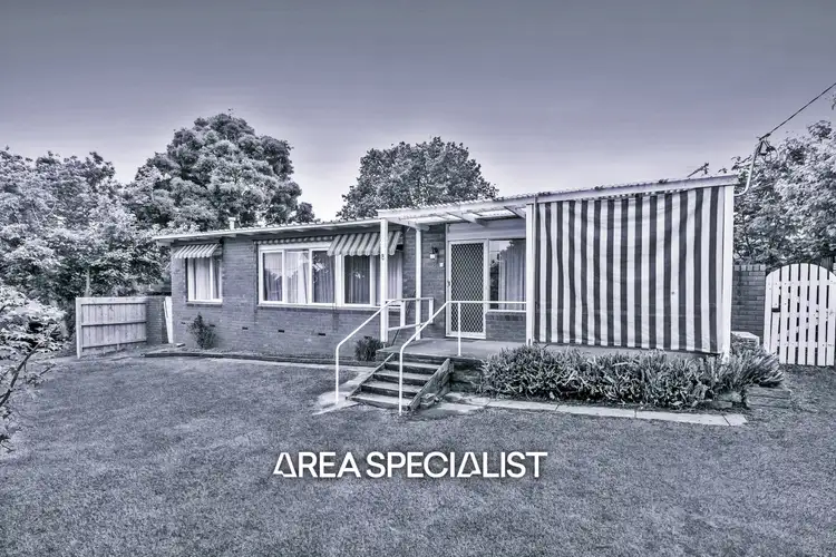 8 Florida Drive, Ferntree Gully VIC 3156