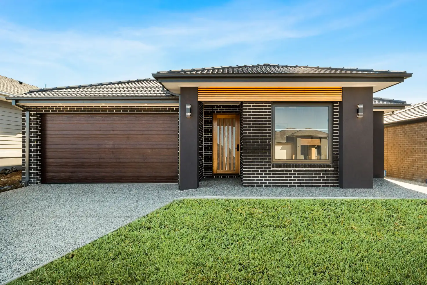 Main view of Homely house listing, 8 SUNBURNT CIRCUIT, Clyde North VIC 3978