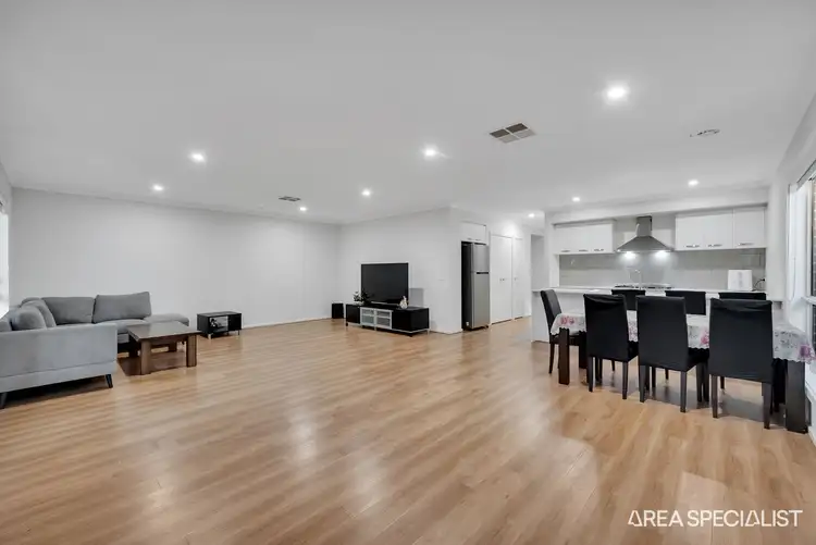 Fifth view of Homely house listing, 37 Hourigan Way, Werribee VIC 3030