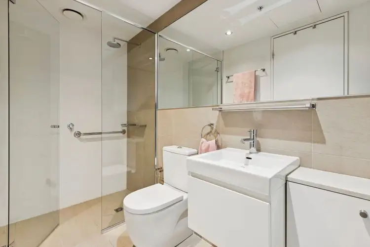 Sixth view of Homely apartment listing, 604/770C Toorak Road, Glen Iris VIC 3146