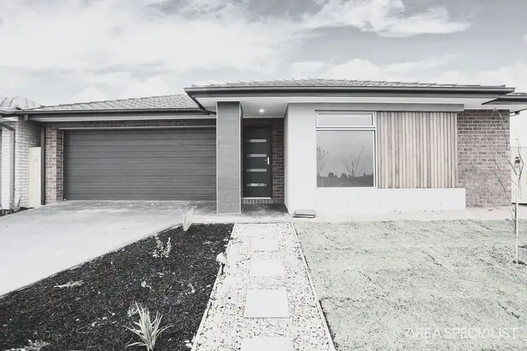 42 CLAUDIA CRESCENT, Kurunjang VIC 3337