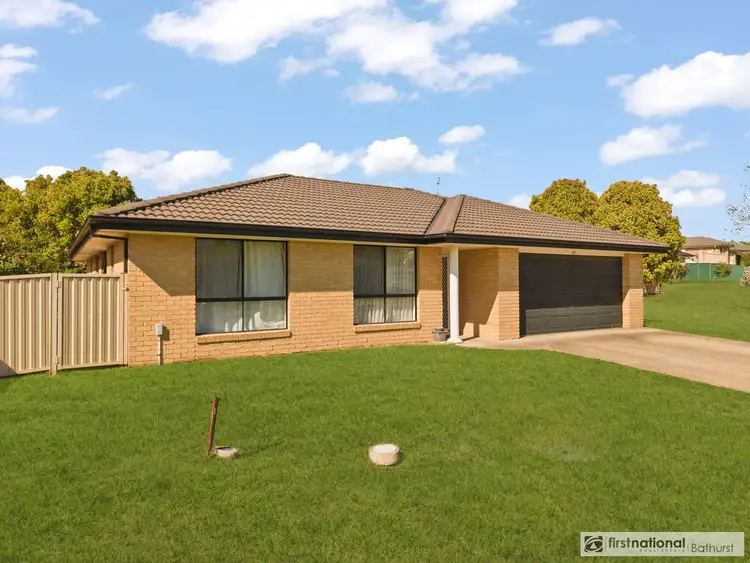27 Tandora Street, Kelso NSW 2795