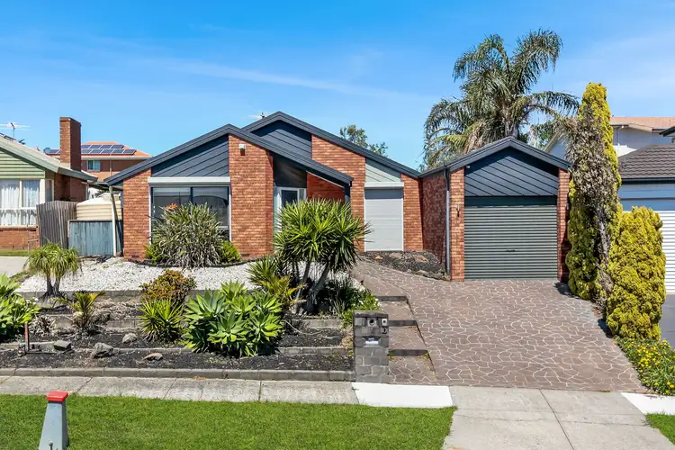 10 Antrim Close, Endeavour Hills VIC 3802