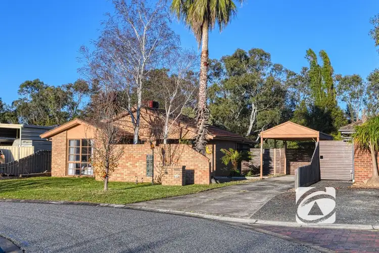 25 Coolong Avenue, Berwick VIC 3806