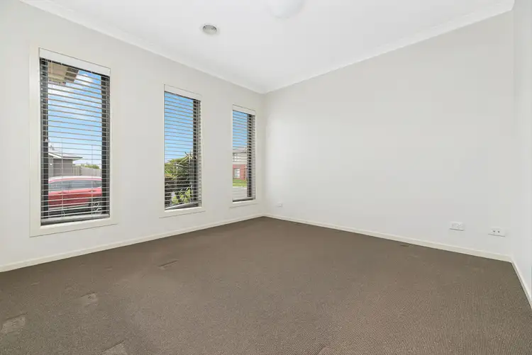 Fifth view of Homely house listing, 29 Omeara Crescent, Cranbourne East VIC 3977