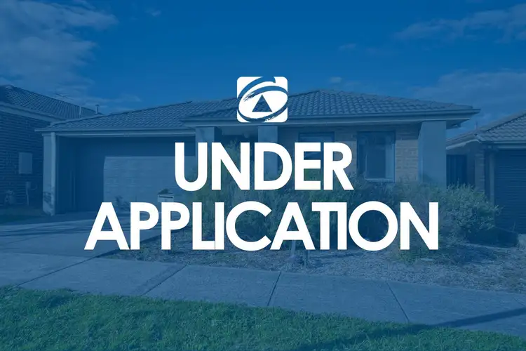 8 Sienna Way, Pakenham VIC 3810