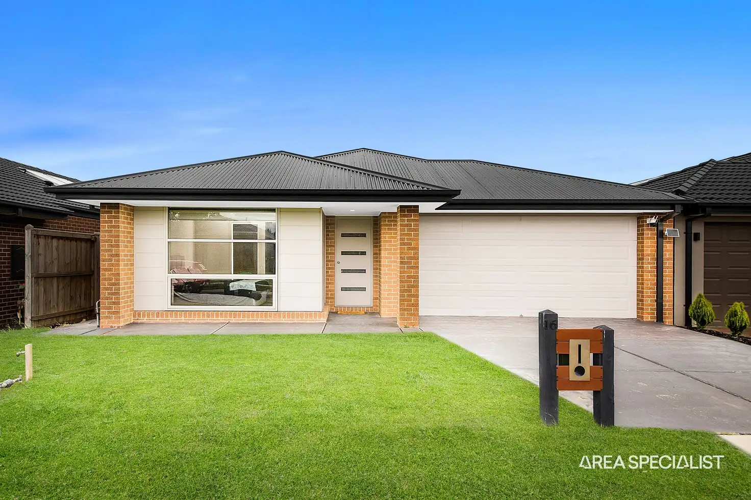 Main view of Homely house listing, 16 RENOIR AVENUE, Pakenham VIC 3810