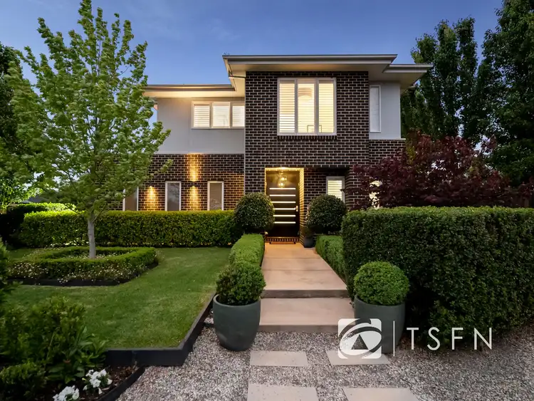 18 Cliff Avenue, Strathdale VIC 3550