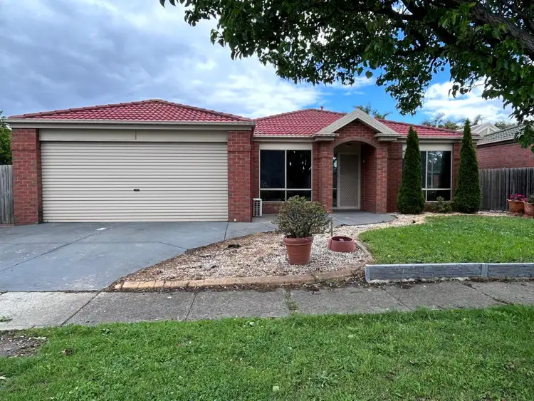 7 Parnell Court, Cranbourne West VIC 3977