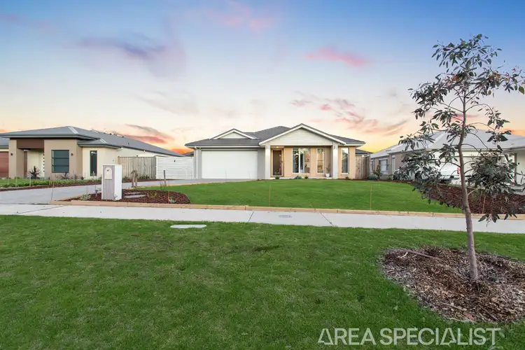 19 Symphony Parkway, Junction Village VIC 3977