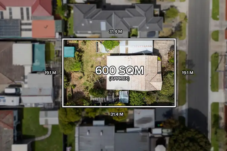 5 Oak Grove, Springvale VIC 3171