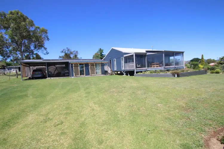 67A Clive Street, Tenterfield NSW 2372