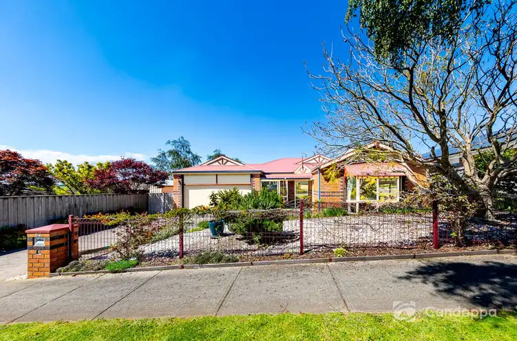 60 Outlook Drive, Drouin VIC 3818