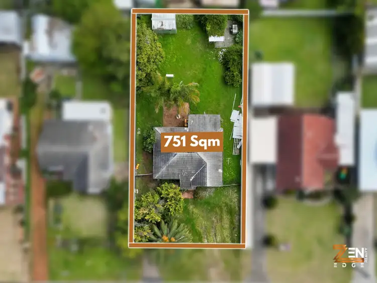 12 Teeluk Road, Carey Park WA 6230