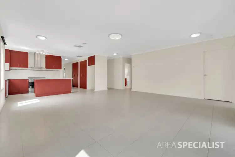 Fifth view of Homely house listing, 1 Tarragon Court, Lynbrook VIC 3975