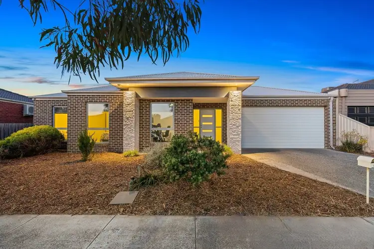 14 Oregano Drive, Lynbrook VIC 3975