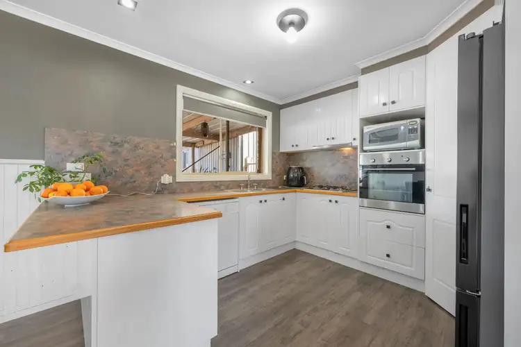 Second view of Homely house listing, 4 Reynolds Court, Mildura VIC 3500