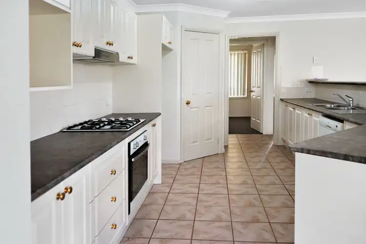 28 Emerald Drive, Kelso NSW 2795