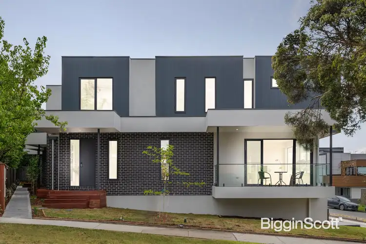 1/3 Thiele Street, Doncaster VIC 3108