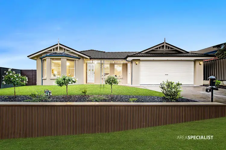9 HURON PARKWAY, Pakenham VIC 3810