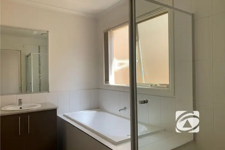 Fifth view of Homely unit listing, 8/40 Army Road, Pakenham VIC 3810