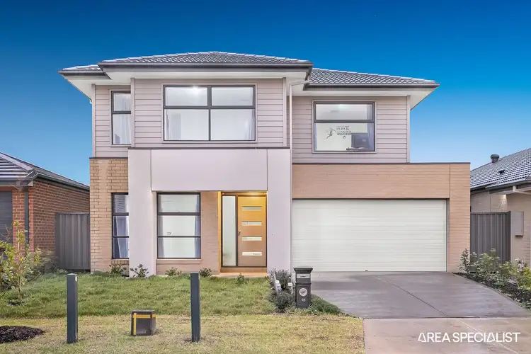 18 Conductor Grove, Clyde North VIC 3978