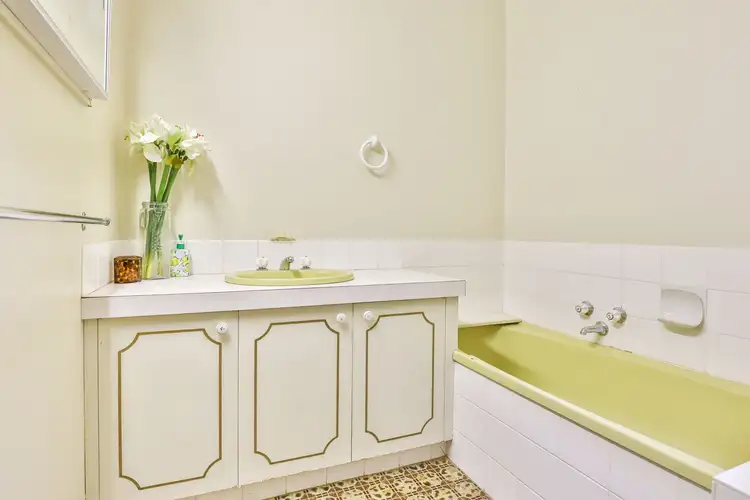 Fifth view of Homely house listing, 10 Hibiscus Drive, Mildura VIC 3500