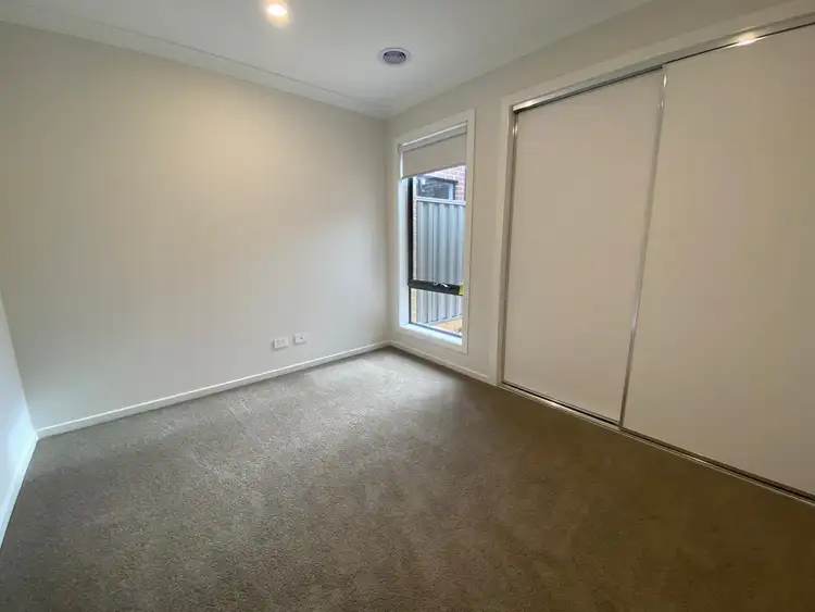 Fourth view of Homely house listing, 19 Drumchapel Crescent, Strathtulloh VIC 3338