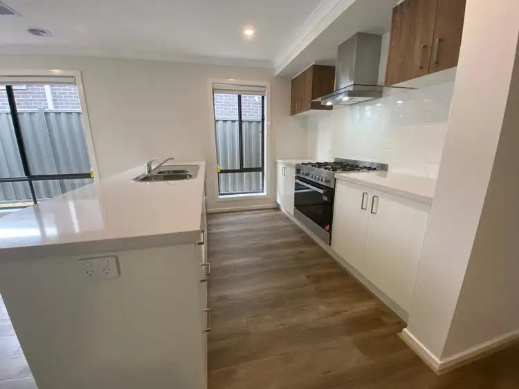 Fifth view of Homely house listing, 19 Drumchapel Crescent, Strathtulloh VIC 3338