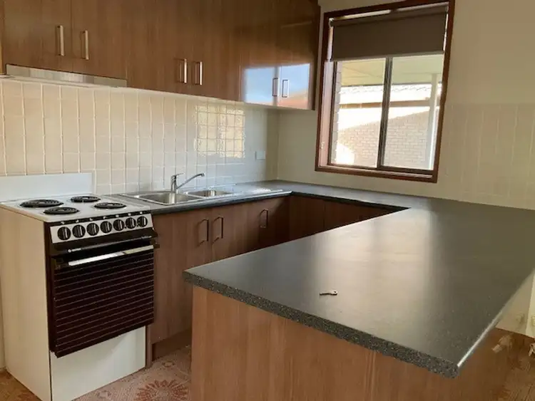 Fourth view of Homely unit listing, 2/10 Herbert Avenue, Hoppers Crossing VIC 3029