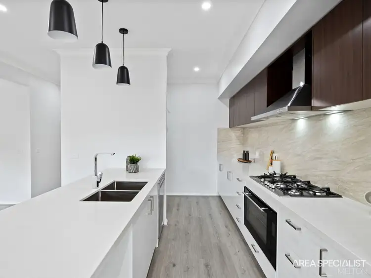 Fourth view of Homely house listing, 54 Huntingfield Street, Thornhill Park VIC 3335