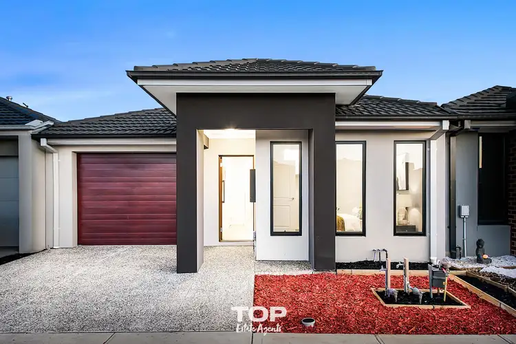 15 Tartan Drive, Clyde North VIC 3978