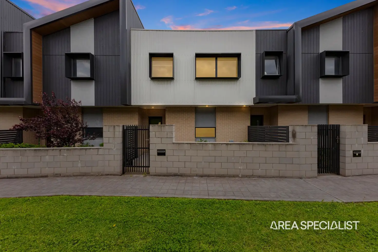 Main view of Homely house listing, 6 Kanuri Way, Pakenham VIC 3810