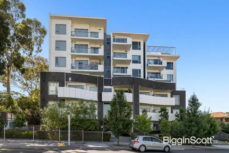 202/88 Tram Road, Doncaster VIC 3108