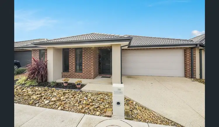 28 Chesney Circuit, Clyde VIC 3978