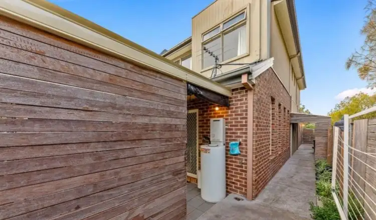 6/16-20 Honeysuckle Close, Pakenham VIC 3810