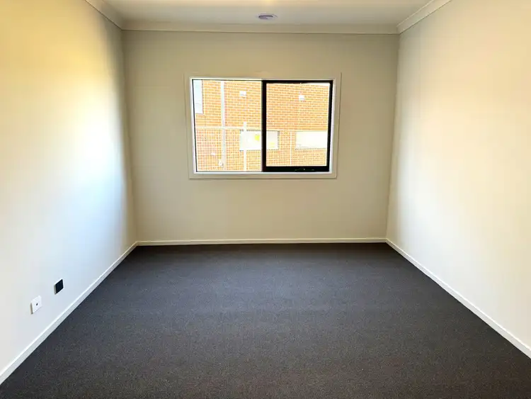 Second view of Homely house listing, 5 Ellypark Crescent, Clyde North VIC 3978