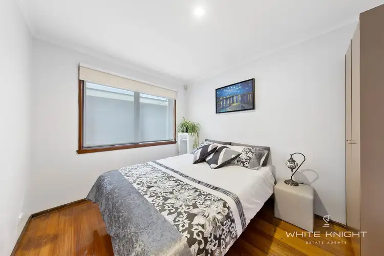 Fourth view of Homely house listing, 19 Pottenger Way, St Albans VIC 3021