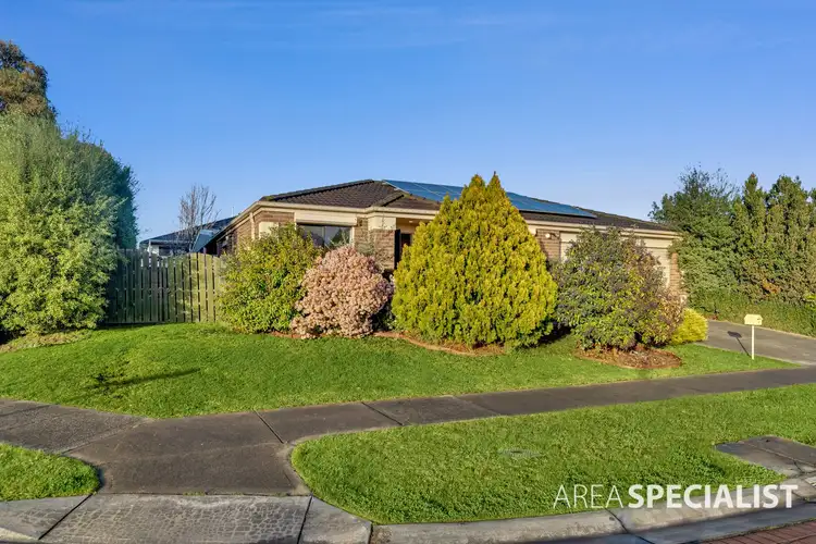 1 Michaelia Close, Cranbourne West VIC 3977