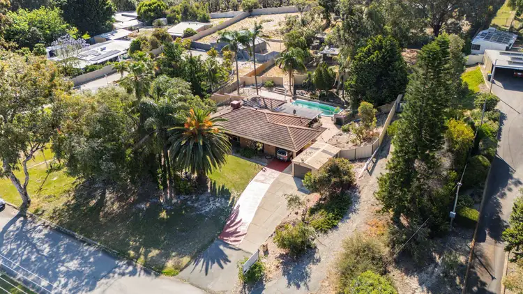 Second view of Homely house listing, 18 CRUFTS WAY, Canning Vale WA 6155